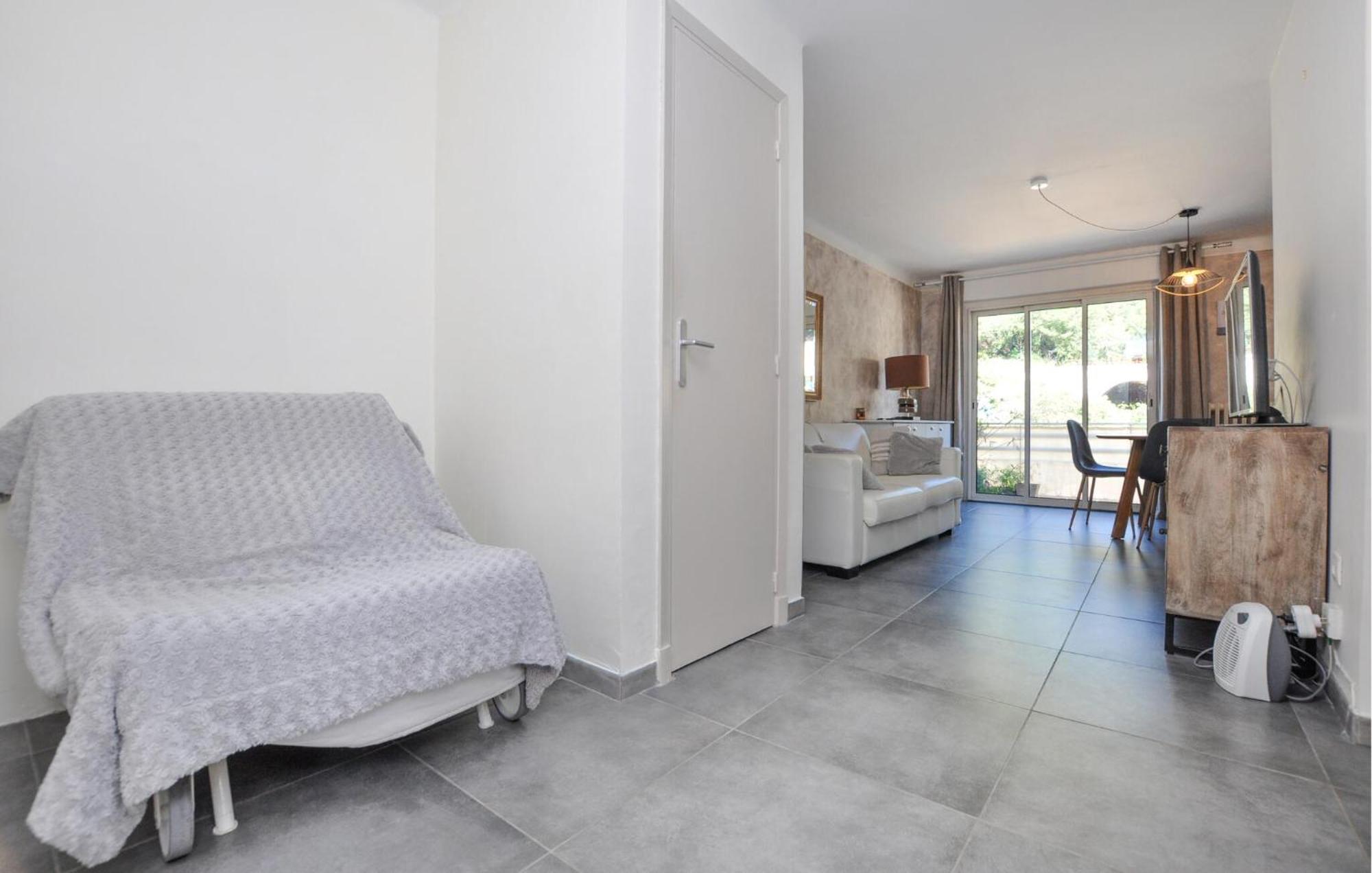 Appartement Amazing In With Kitchen
