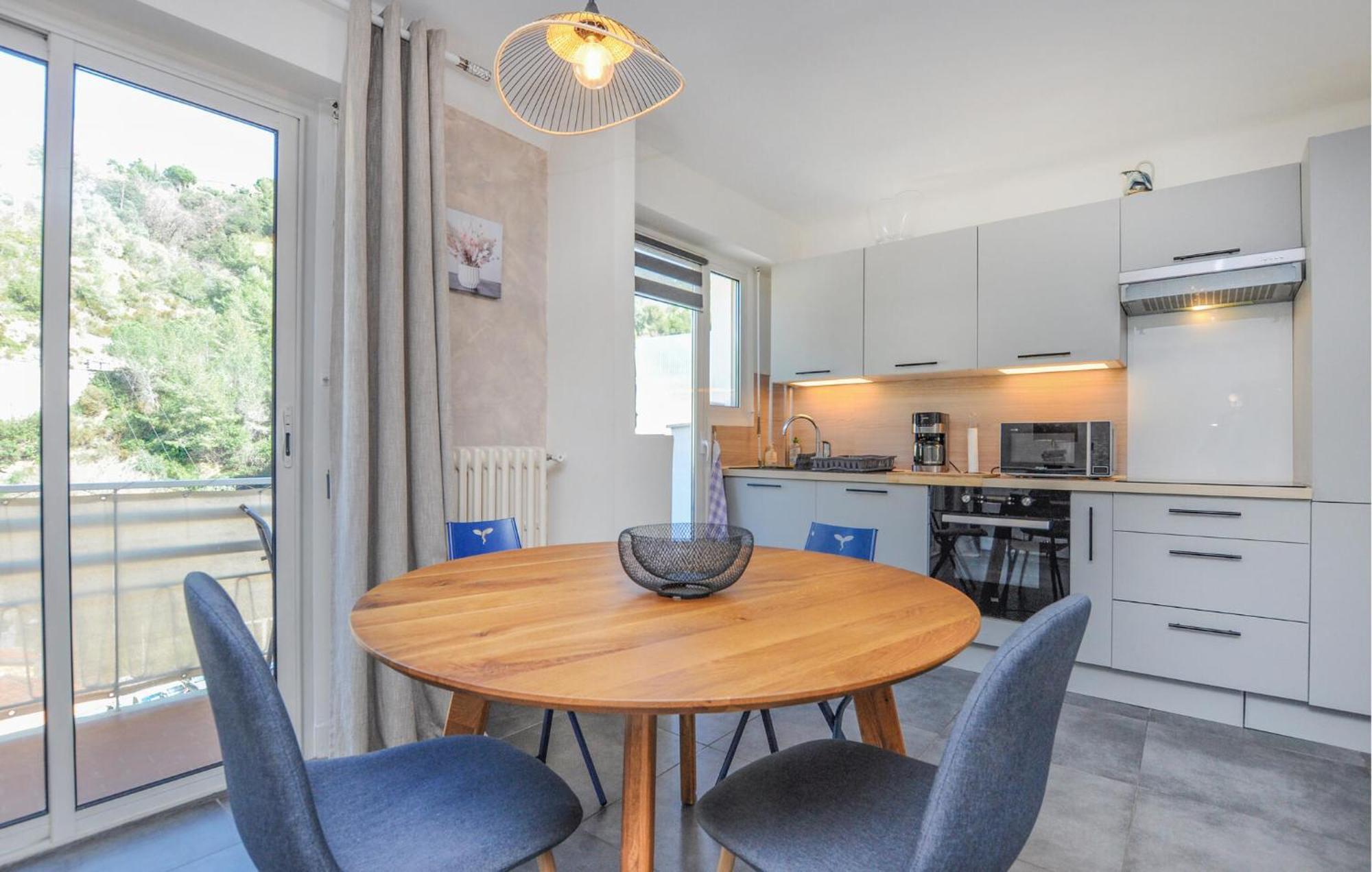 Apartment Amazing In With Kitchen *